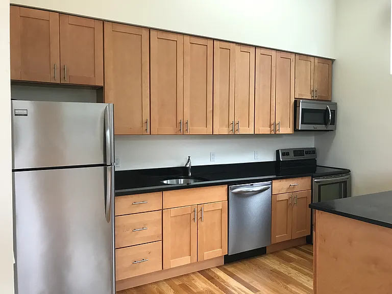 27 Western Avenue — Photo 19