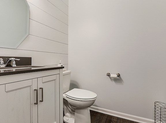3rd image of 10635 W 153rd Pl