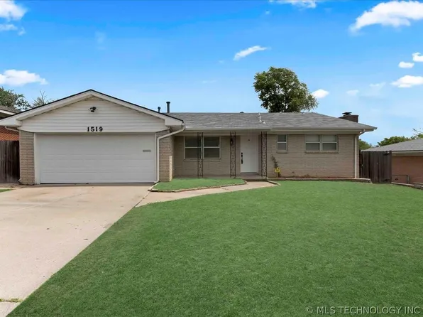 1519 S 68th East Ave, Tulsa, OK 74112