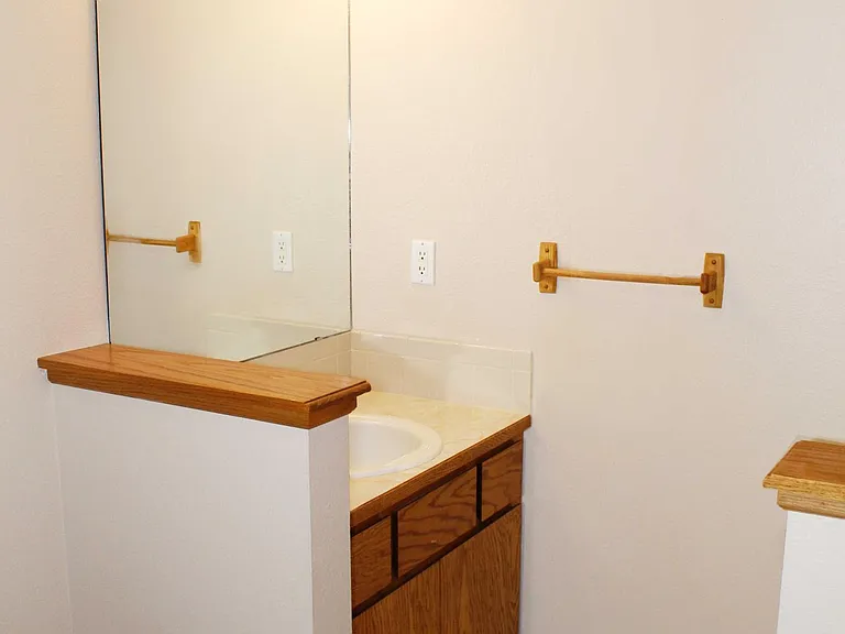 135 Apple Way — Photo 6