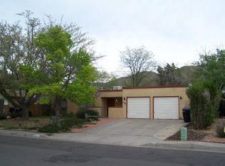 2432 Algodones St NE, Albuquerque, NM 87112
