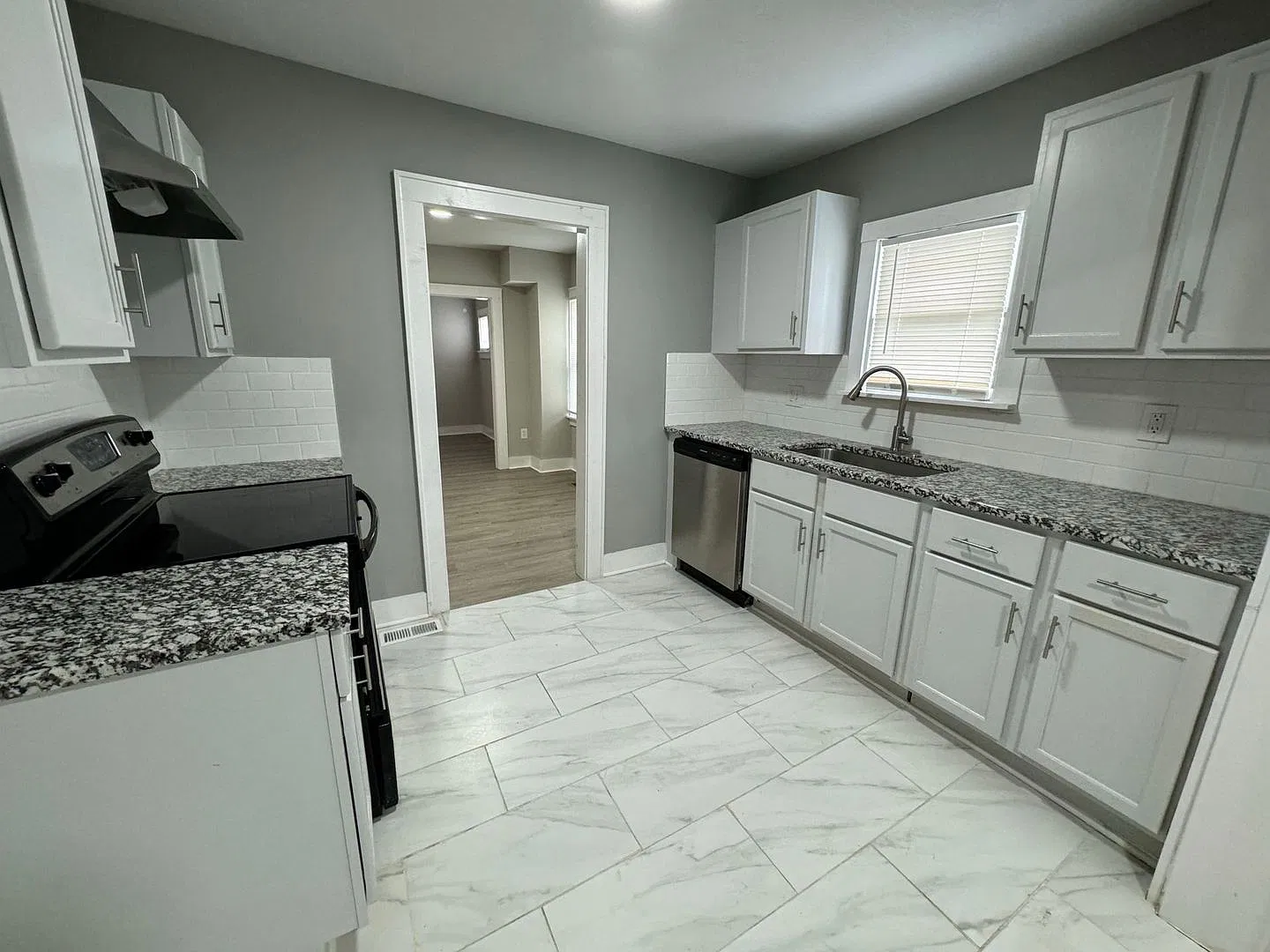 Spacious 3-Bedroom, 2-Bath Kansas City Home — Photo 4