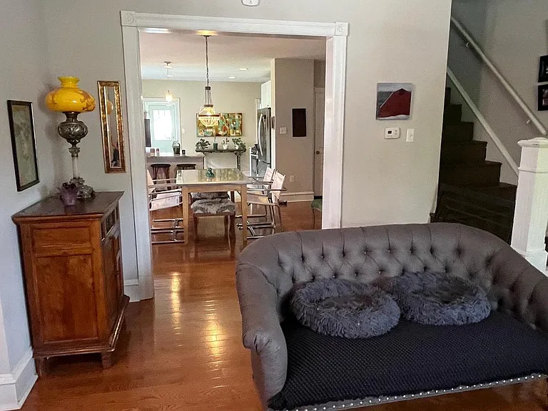 213 Ardmore Ave — Photo 4