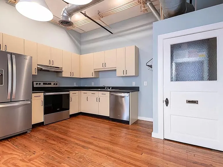 1204 1st Ave #303 — Photo 9