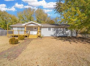 206 E Berry Ave, Rose Hill, KS 67133