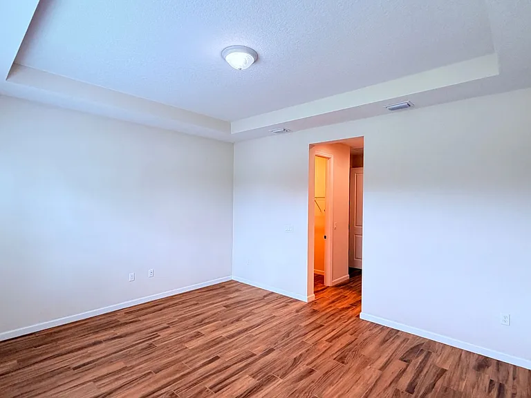 1102 S Victoria Hills Dr S — Photo 17