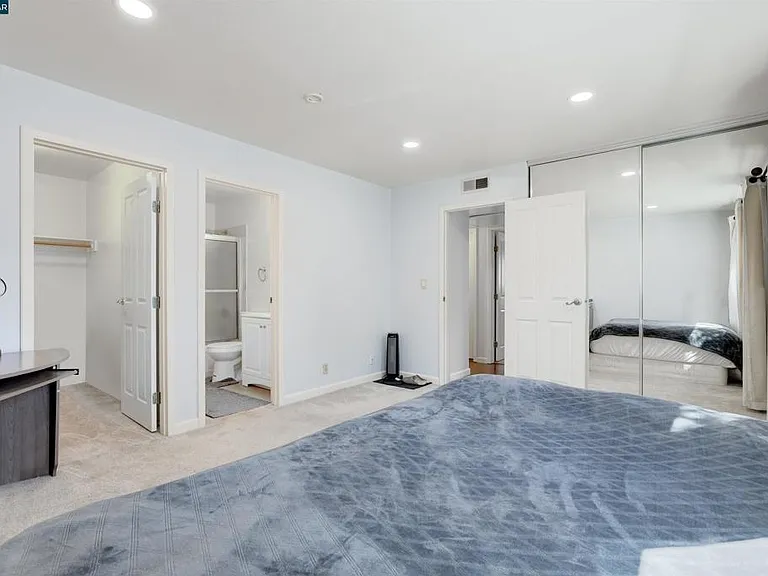 9085 Alcosta Blvd #409 — Photo 19