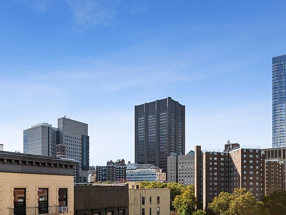 3rd image of 117 E 102nd St #Penthouse A