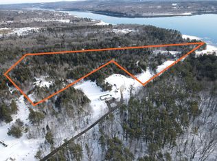 10 Main Rd N, Frankfort, ME 04438