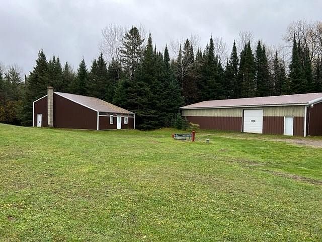 2nd image of 3950 Sand Lake Ln