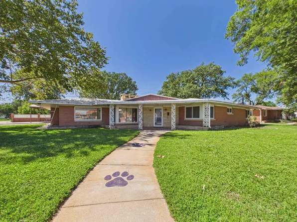 145 S Hull Ave, Minden, NE 68959
