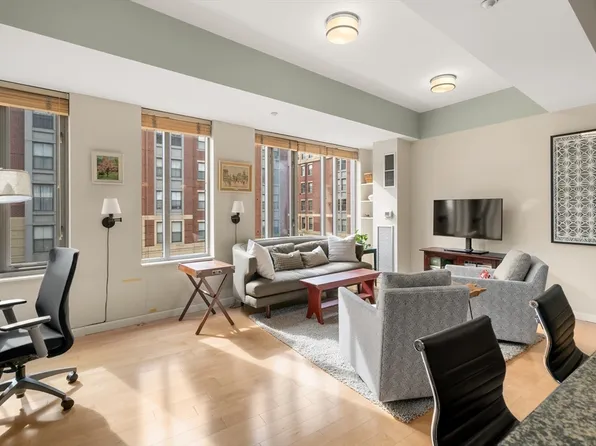 1313 Washington St APT 310, Boston, MA 02118