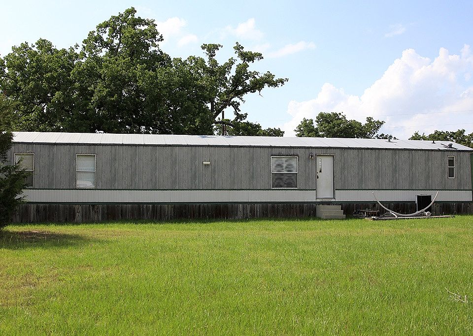 1st image of 700 Tanglewood Dr