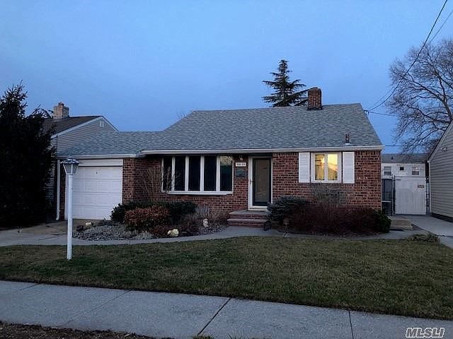 2nd image of 159-25 82nd St