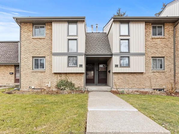 302 Vine St #29, Saint Catharines, ON L2M 7M6
