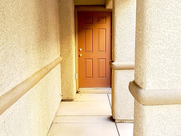 2nd image of 7945 Alta Lima Valley Ct
