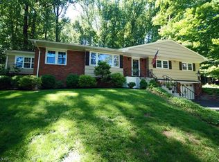 149 Park Pl, Watchung, NJ 07069
