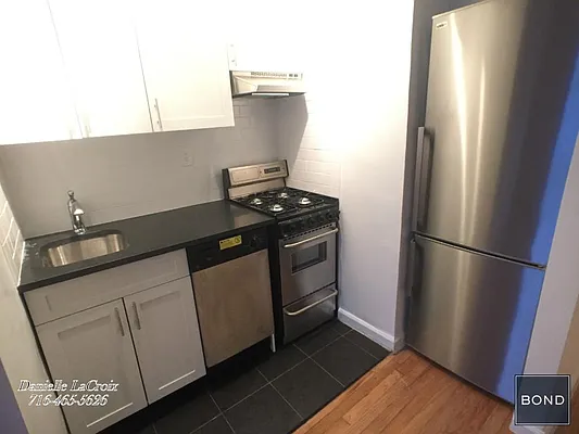 Rented by Bond New York | media 3