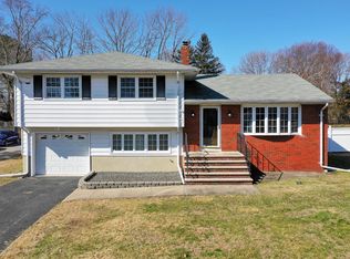 627 Lloyd Rd, Aberdeen, NJ 07747
