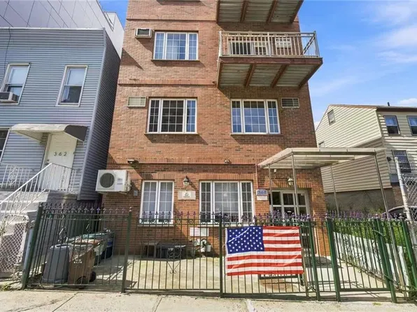 360 43rd St APT 2A, Brooklyn, NY 11232
