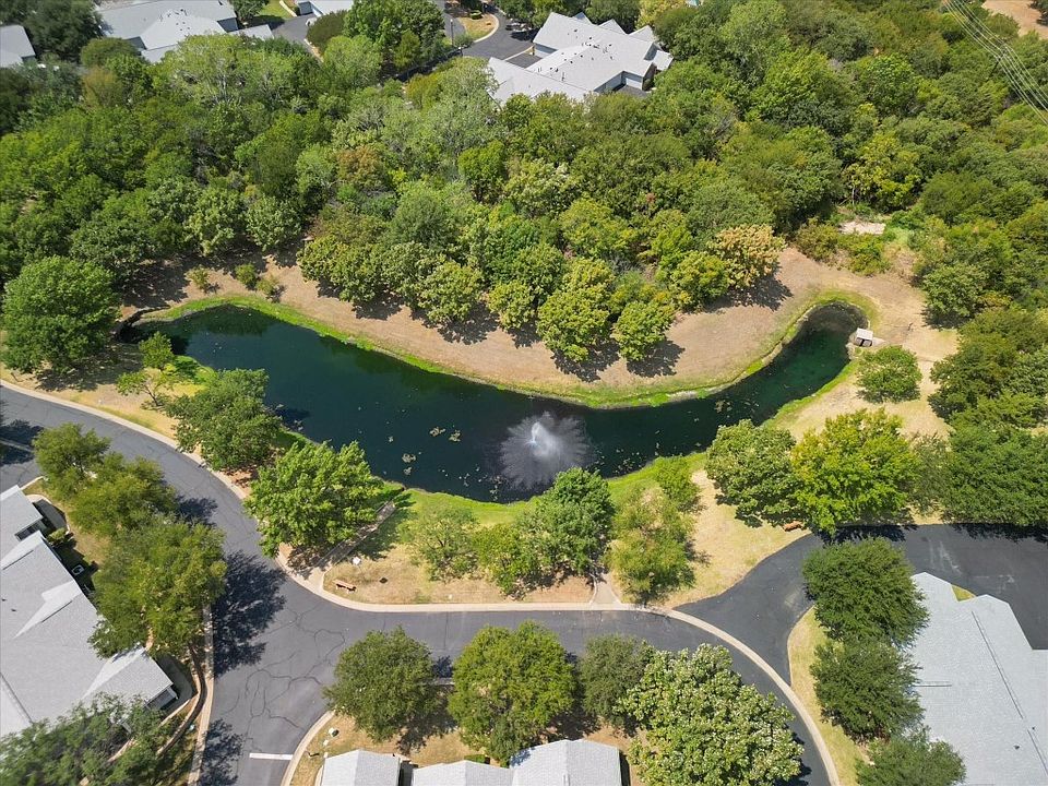 1st image of 1000 Bridges Dr