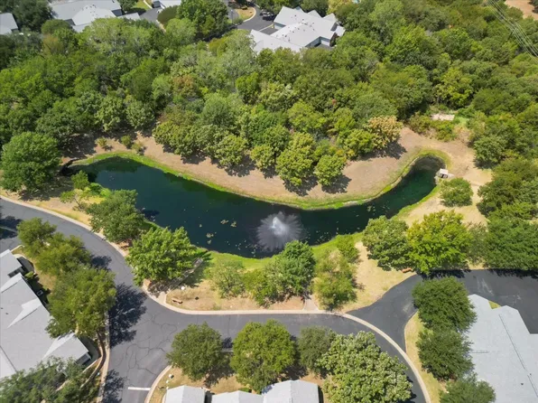 1000 Bridges Dr, Arlington, TX 76012