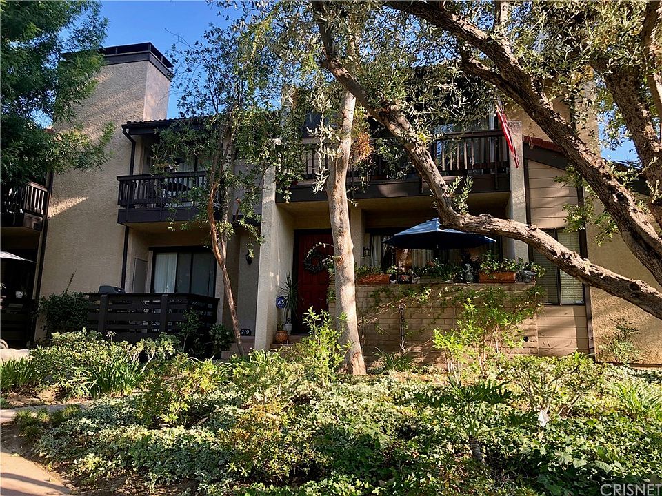 1st image of 21901 Burbank Blvd Unit 220