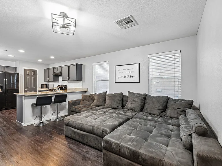 261 Melody Vista Ln — Photo 2