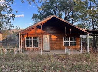 211 W 2nd St, Heavener, OK 74937