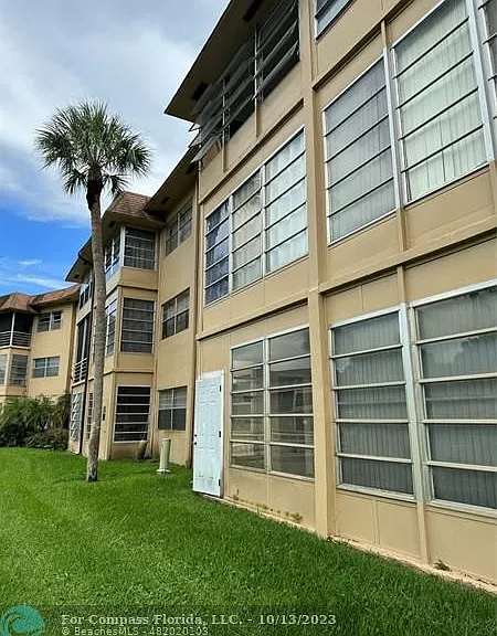 5021 W Oakland Park Blvd #105 — Photo 26
