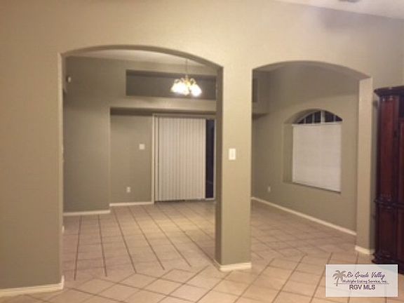 2nd image of 3065 Aberdeen Dr