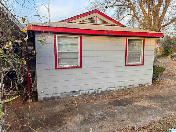 3rd image of 727 Glenwood Rd