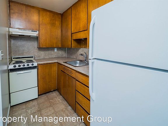 3rd image of 4823 100th St NE APT 2