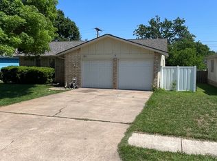 801 Cactus Dr, Round Rock, TX 78681