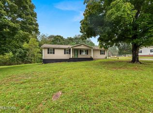 304 Overhill Dr, Sweetwater, TN 37874