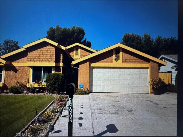 1669 W Phillips Dr, Pomona, CA 91766