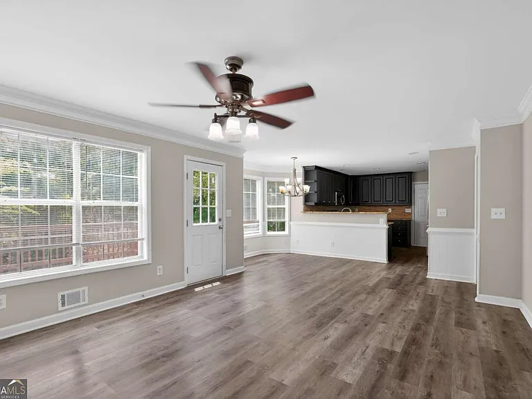 625 Harbor Bay Dr — Photo 2