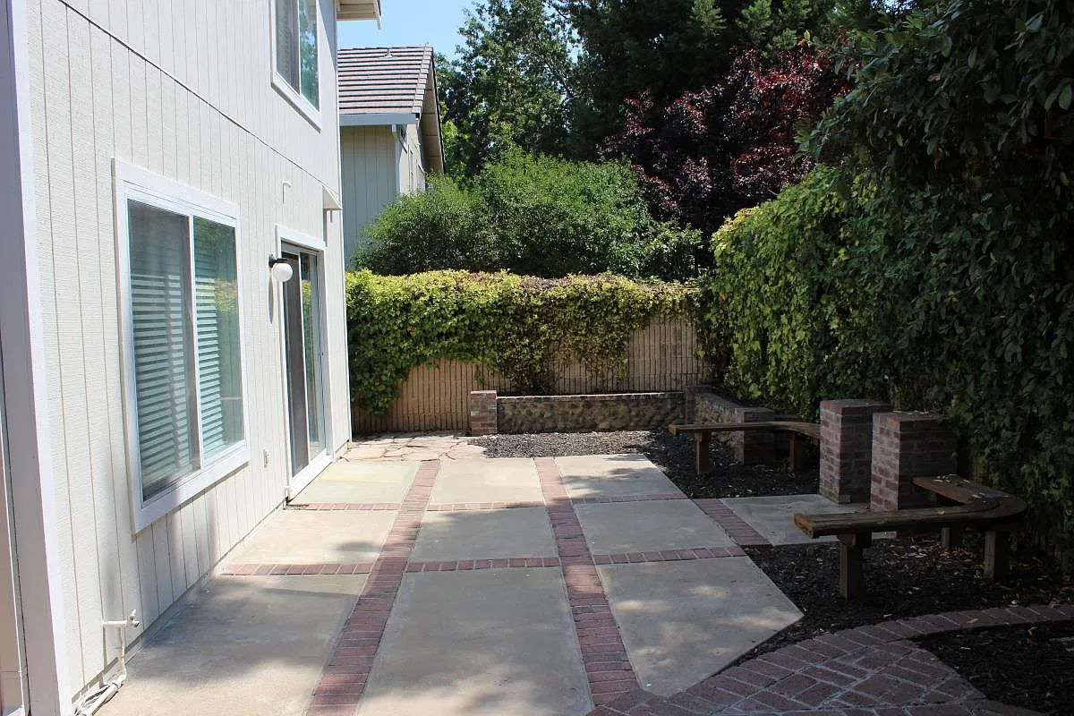 3 bed, 2.5 bath, 1539 sqft, $2,695 — Photo 3