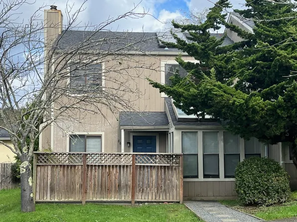 666 Hidden Creek Rd, Arcata, CA 95521