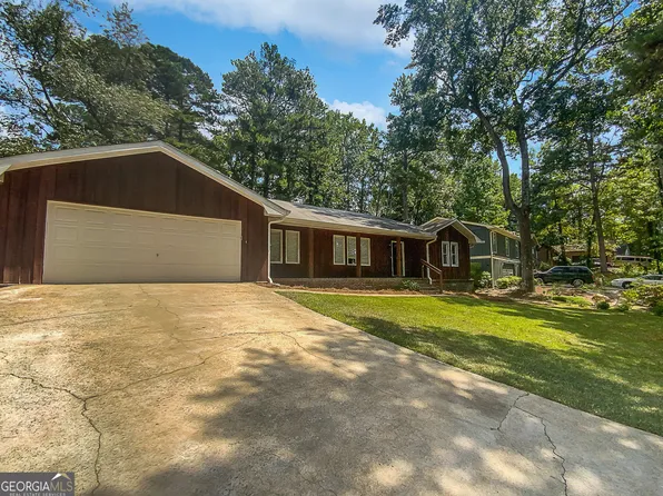1548 Hidden Hills Pkwy, Stone Mountain, GA 30088