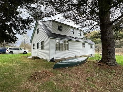 3rd image of 218 Bingham Center Rd