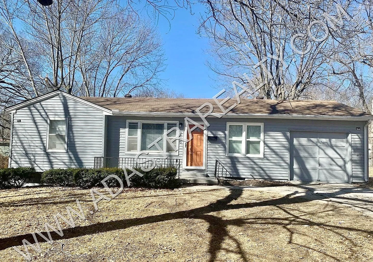 Beautiful Newly Remodeled Raytown Home-Coming SOON!! — Photo 1