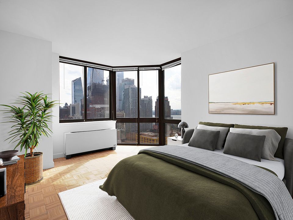 1st image of 420 W 42nd St APT 24F