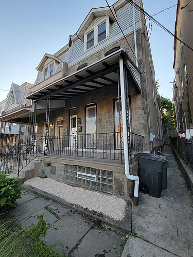 162 Shurs Ln Photo 1
