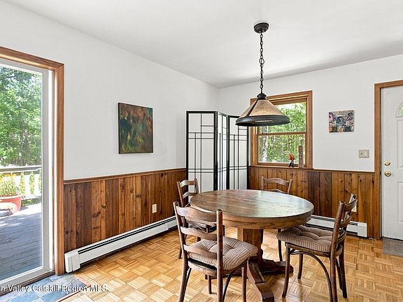 3rd image of 321 Winter Clove Road