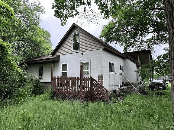 4th image of W7840 North St