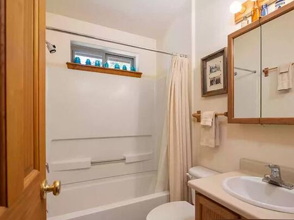 Full bathroom