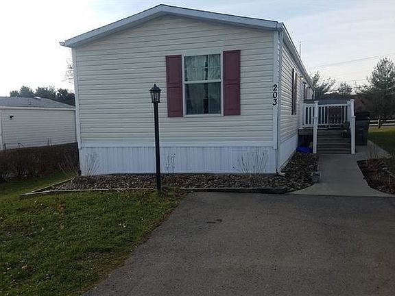 2nd image of 203 North Ct