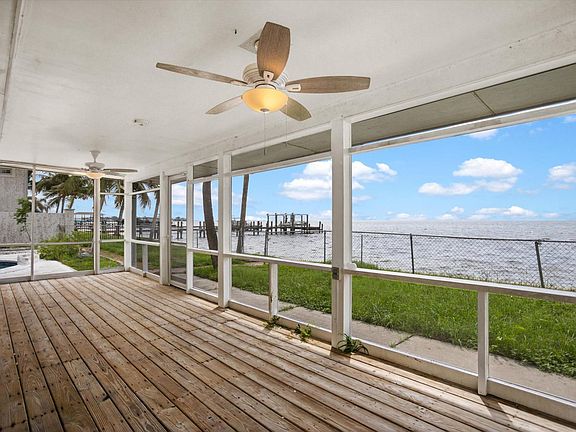 5th image of 3943 Bayshore Blvd NE
