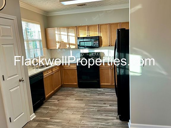 2nd image of 4655 Beacon Ridge Ln